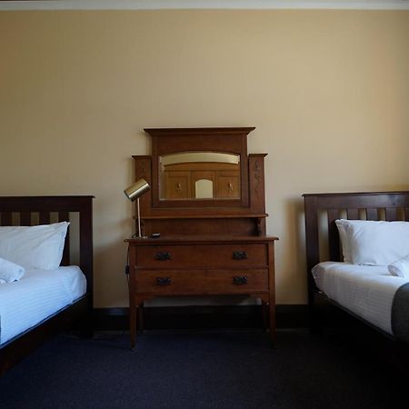 Sir Joseph Banks Hotel Sydney Exterior foto